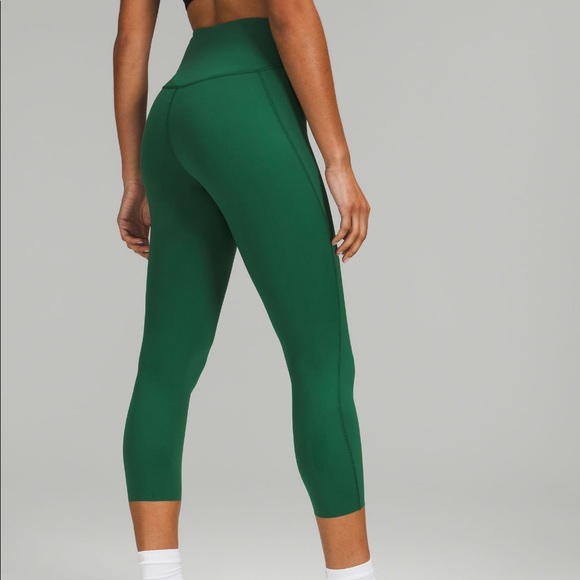 Lululemon Base Pace Highrise Crop 23 